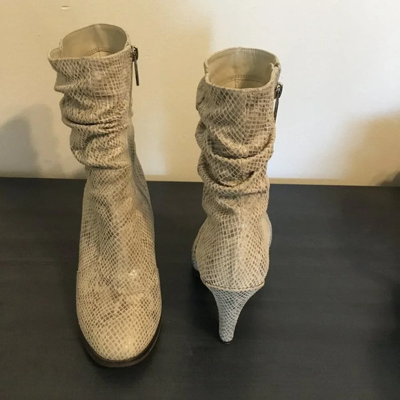 Le Saunda boots snake print grey  leather vintage Sz 7 - Picture 3 of 12